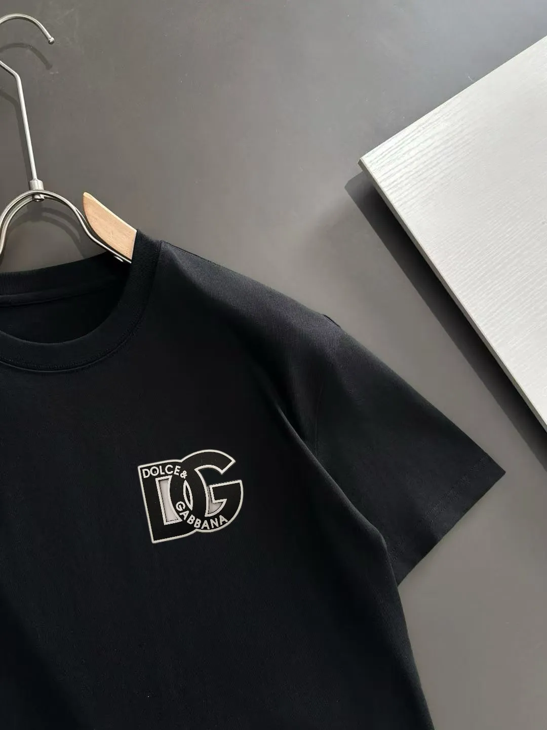 ，DG Same Style T ！ DG Logo ！ ！ Breathable ， 。Premium ， ！ Same Style！ ：Black White Size：S-xx L